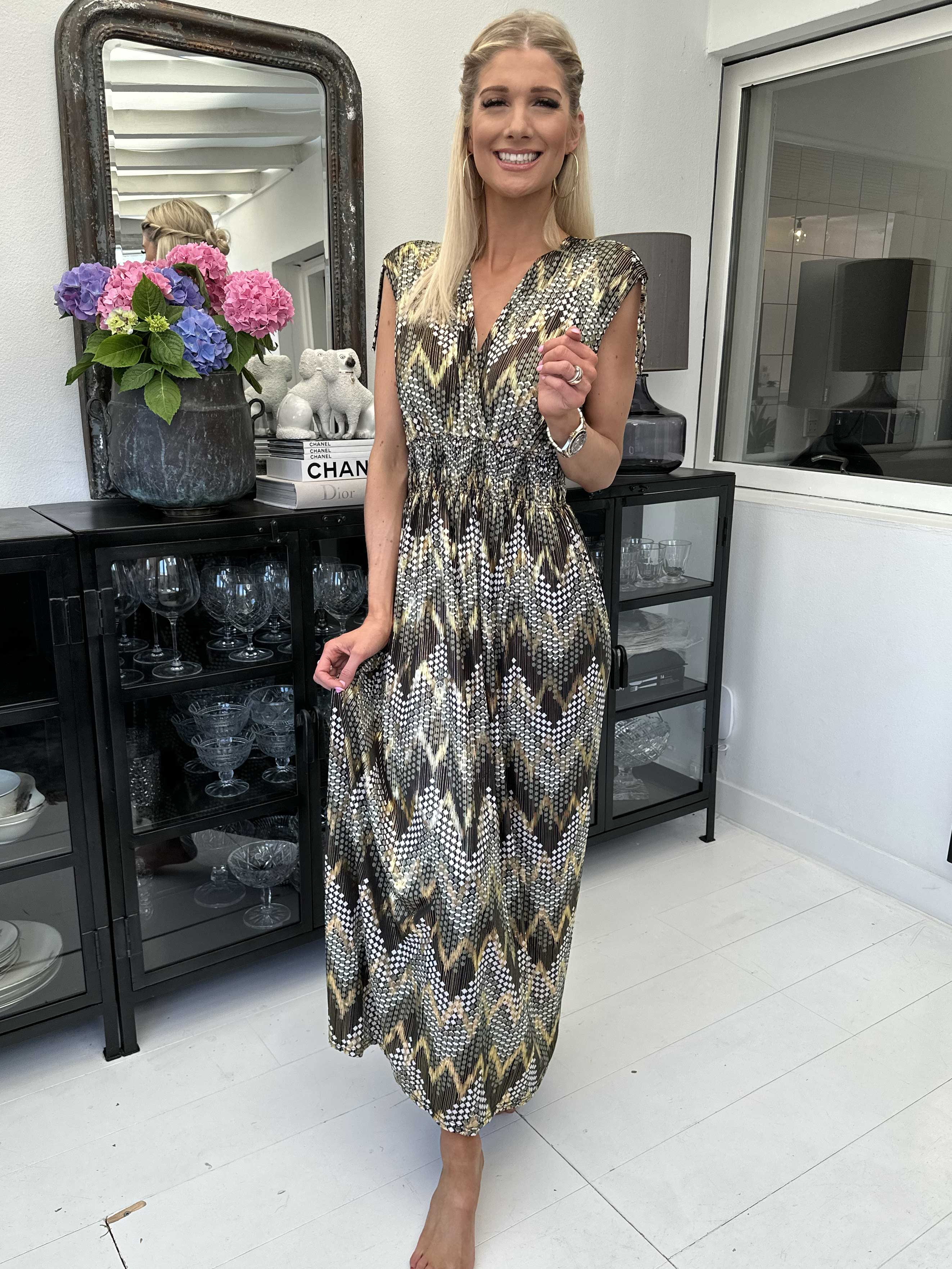 Pams Pattern Sleeveless - Lång elastisk klänning i rynkfritt tyg